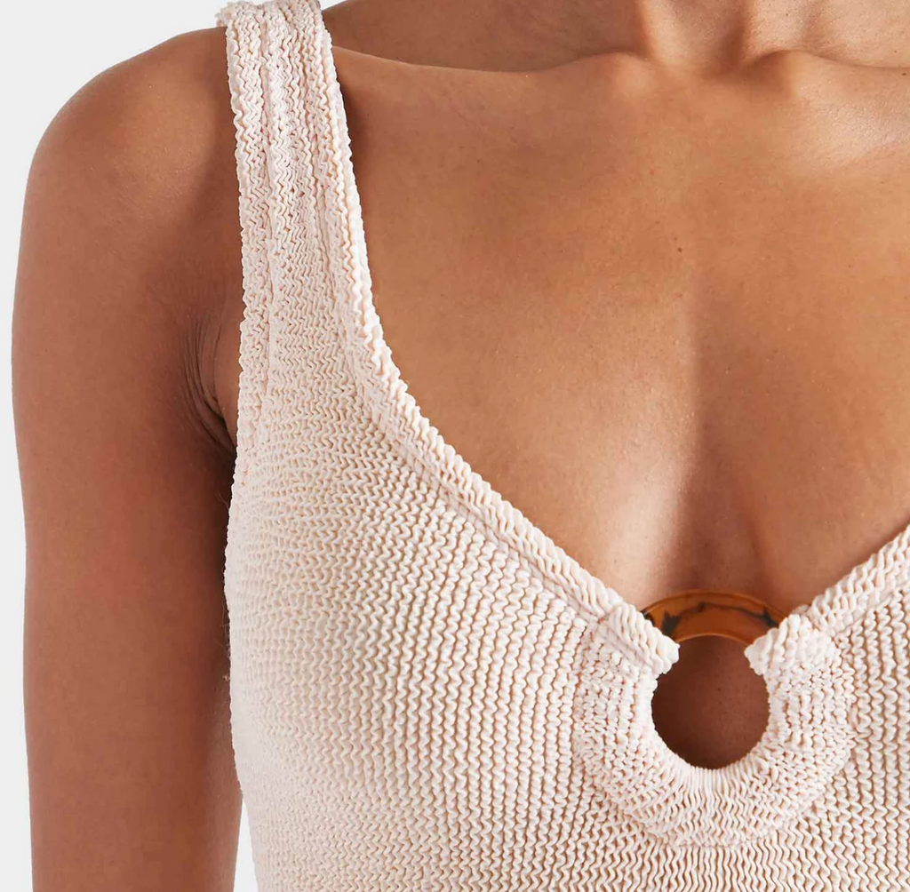 Celine One Piece, Blush